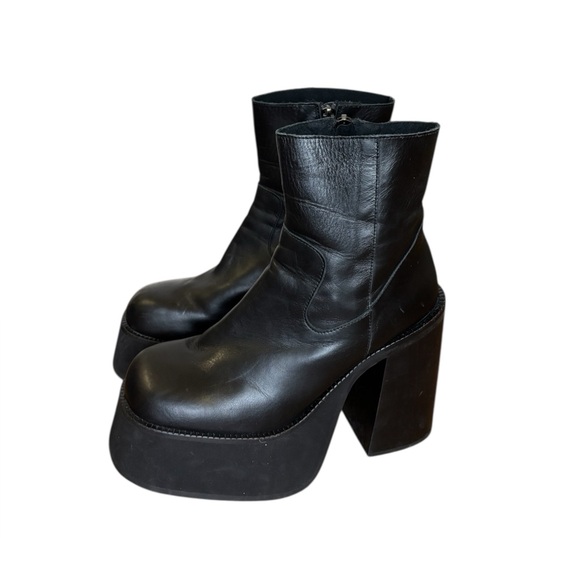 Steve Madden Shoes - Vintage Y2K Steve Madden Black Leather Chunky Platform Boots EU 38/US 7.5
